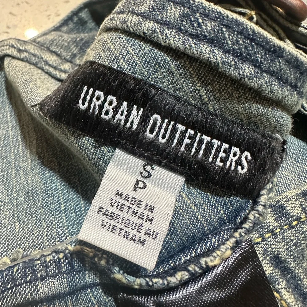 NWT studded open-back cropped denim vest top by Urban Outfitters / NEW - Picture 13 of 16